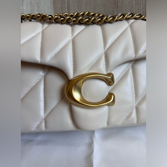 Coach Tabby Shoulder Bag 26 With Pillow Quilting - Picture 6 of 11